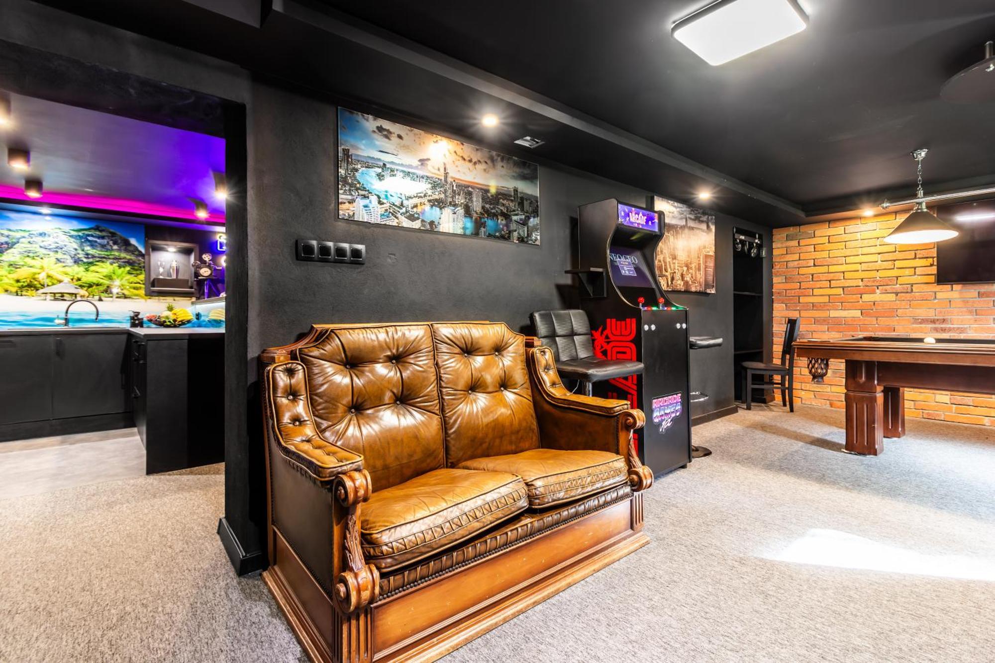 Housecube, Bar , Prywatne Kino, Bilard , Luxus Villa - Wroclaw — Photos 3